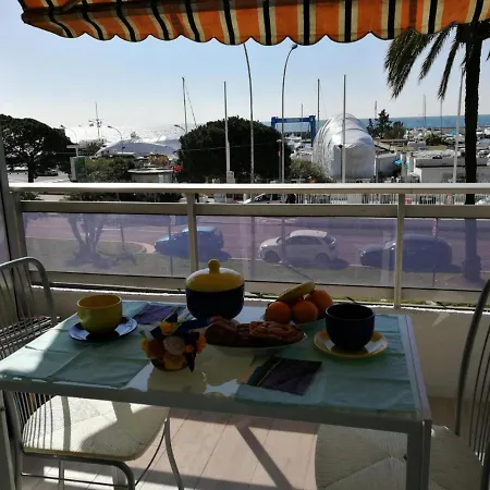 Le Diplomat - Studio Pour 4 Personnes 124 Apartman